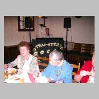 59-09-1293 6. Kirchspieltreffen 2005. Wilma Schlisio und Dorothea Scheffler.JPG
